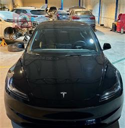 تێسلا مۆدێل 3